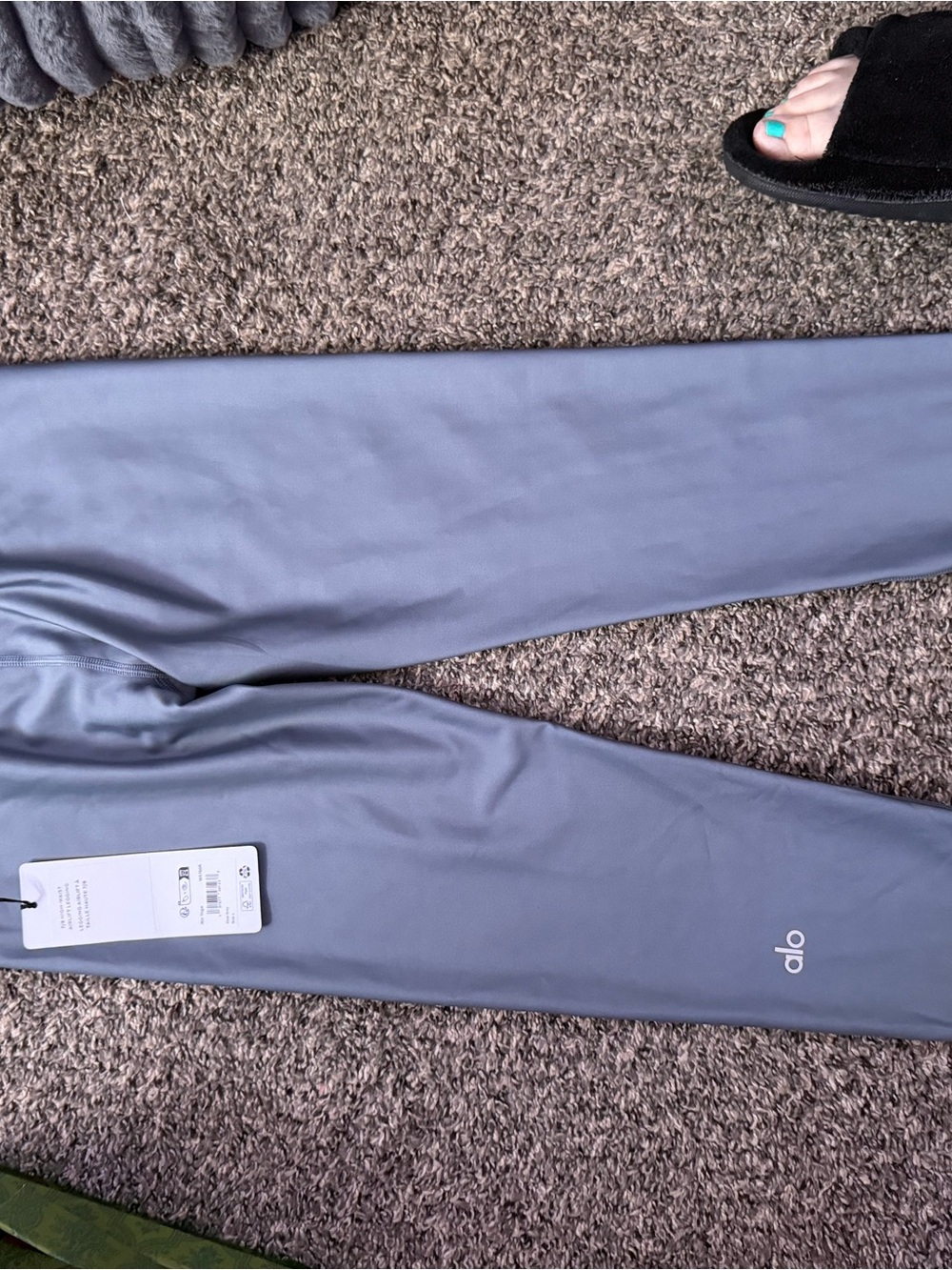 Alo 7/8Leggings in  Gray large nwt